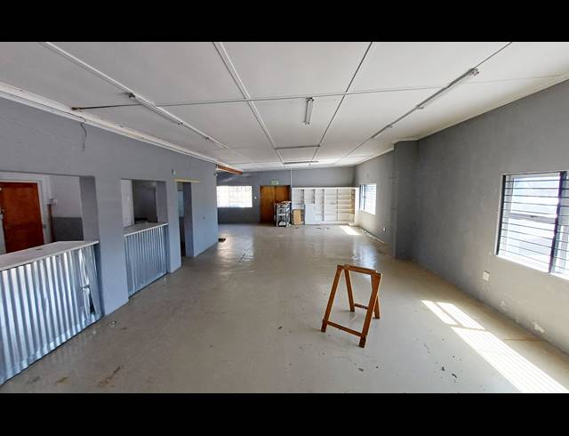 245M² BUSINESS CENTRE FOR SALE IN KLEINMOND CENTRAL